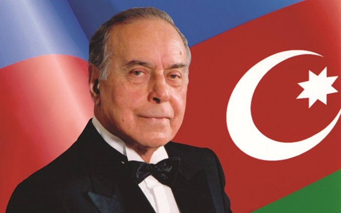Сегодня День рождения общенационального лидера Азербайджана Гейдара Алиева